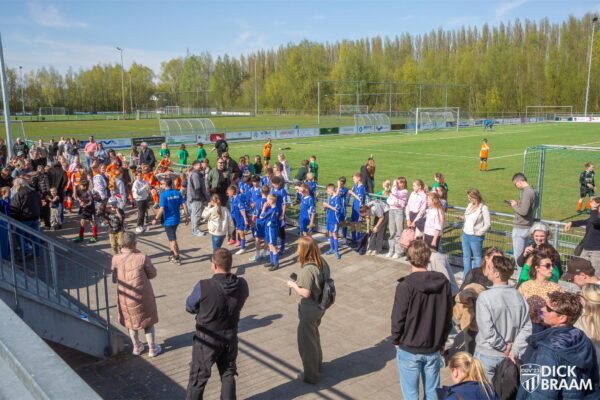 Schoolvoetbal 't Laag-2330