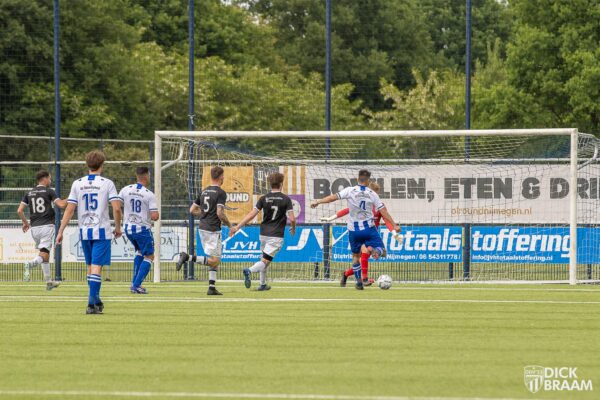 Blauw Wit1-DDV1-6254