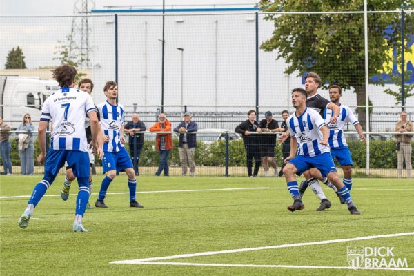 Blauw Wit1-DDV1-6402